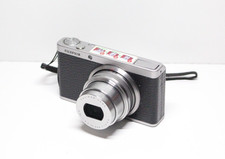 Fujifilm XF1 Compact Camera Fuji X-F1 Silver/Black + 2 Batteries + Original Box
