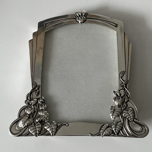 Art nouveau style oss - nouveau, 2000