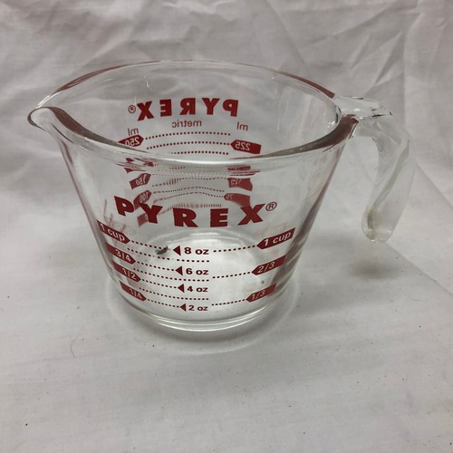 Pyrex red lettering - lettering, 1