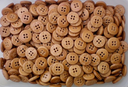 Buttons 15mm 24l tan light - 24l,