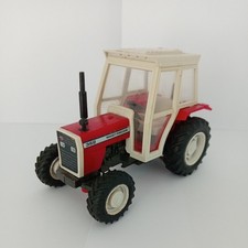 Britains Massey Ferguson MF