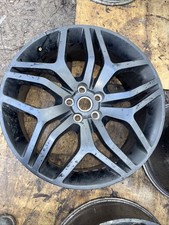 1 x Range Rover Sport 22”