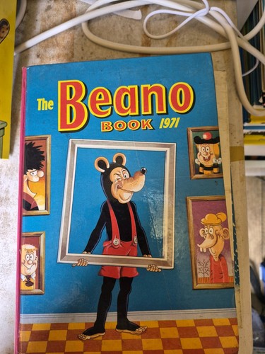 The beano book - the,