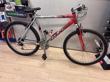 Used Saracen Fast-Track 26" Wheel 20" Frame Red / Silver Hybrid Bike