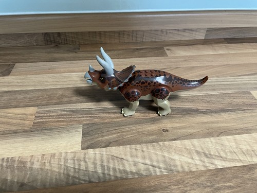 Lego dino triceratops dinosaur - triceratops,