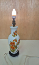 Vintage Vase Form Table Lamp On Wooden Base Floral Pattern Decorative