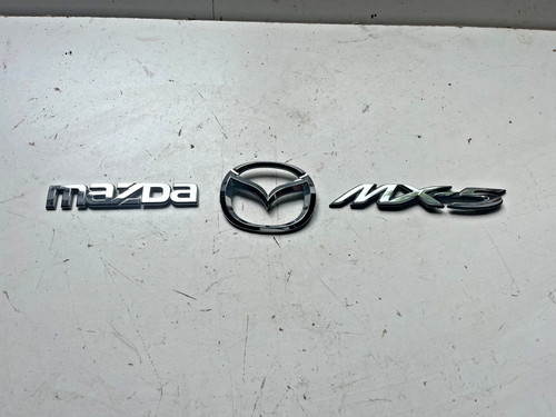 Mazda mx5 full - of, boot