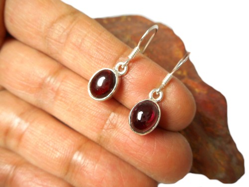 Oval red garnet gemstone - red,