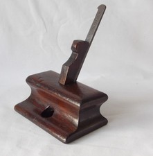 ANTIQUE WOODEN GRANNY'S TOOTH