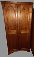 Ducal Wardrobe with Shelf