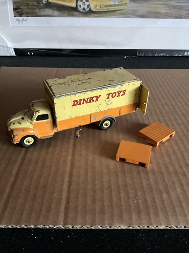 Dinky toys 930 bedford - dinky,