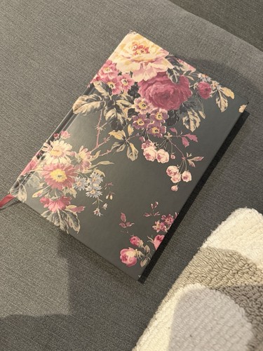 Laura ashley floral hardback - laura,