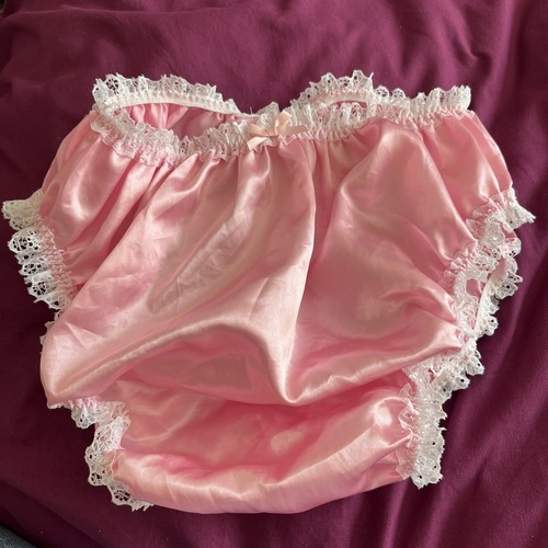 Romantic frilly open back - frilly,