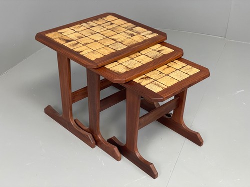 Vintage plan nesting - g, tables