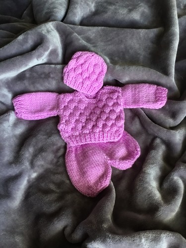 Hand knitted dolls clothes - hand, to