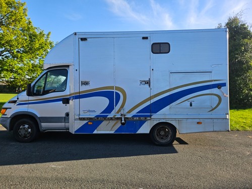 Ton horse box - 5.5,
