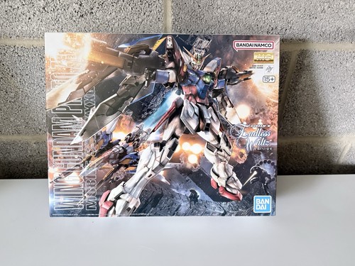 Bandai 100 wing gundam - 1/100,