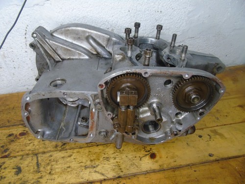 Triumph tr6 650 crankcases - tr6,