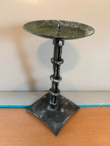 Black wrought metal - black,