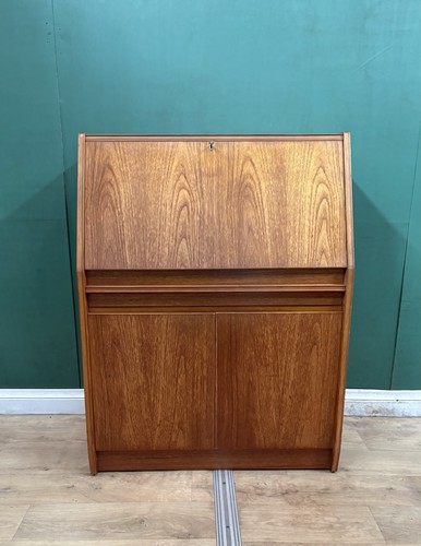 Mid century teak - teak, bureau