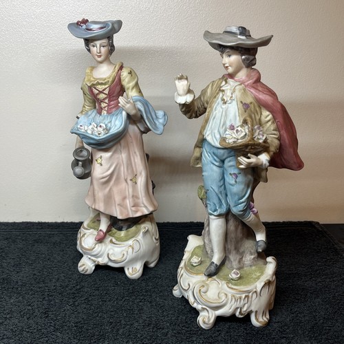 Capodimonte courting couple - capodimonte,