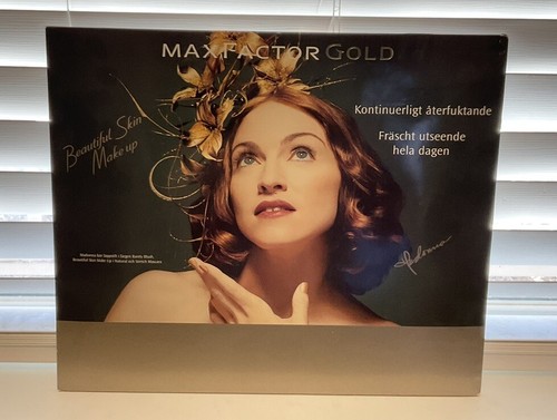 Madonna official max factor - max,