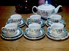 Milbrook.   Tea  set  with a tea pot for siz new