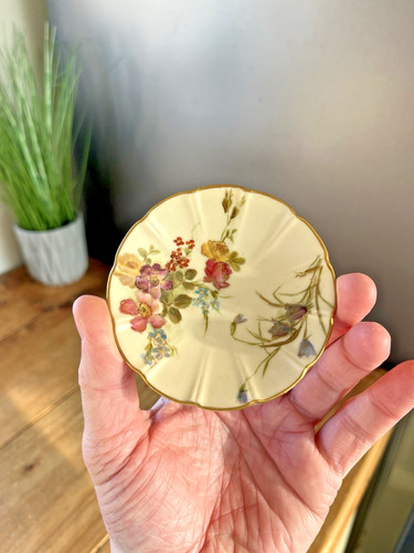 Rare antique c1901 - antique, royal