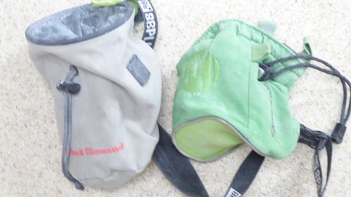 Used chalk bags 1 belt - used, +