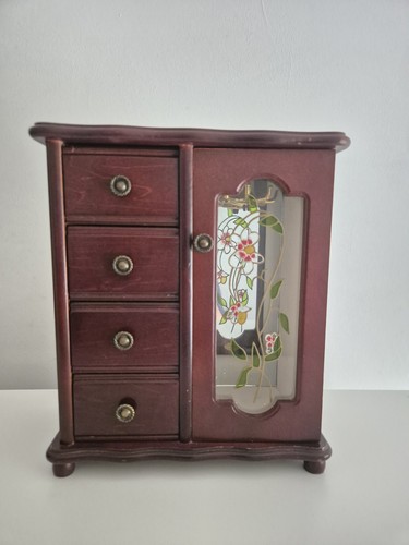 Vintage wooden jewellery box - wooden,