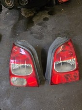 Pair of rear lights o/s n/s
