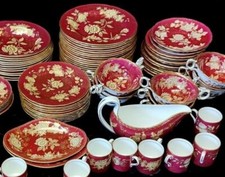 WEDGWOOD RUBY TONQUIN W2488