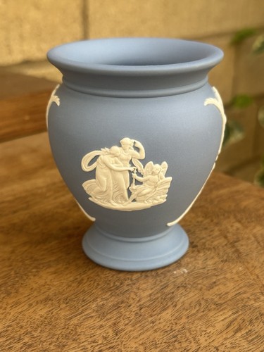 Vintage 1970 wedgwood blue - vintage, 1970’s