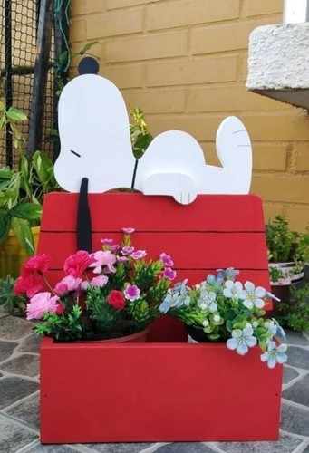 Large snoopy planter pot - large,