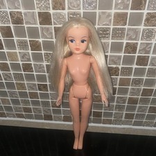 Vintage Pedigree  Sindy Doll With beautiful Blonde Hair  - Marked Sindy 033055X