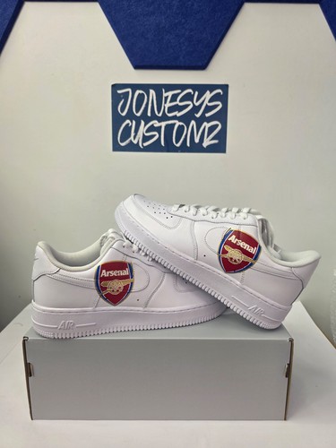Nike air force - one, hand
