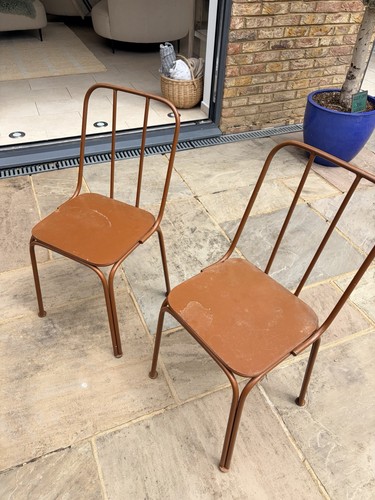 Two old metal garden chairs - old,