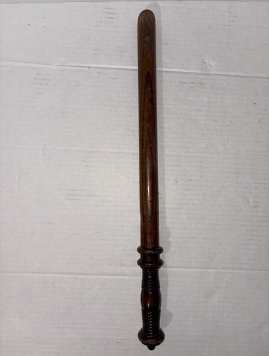 Vintage wooden baton - 22”,