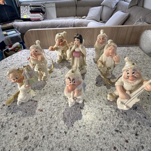 Lenox disney snow white and - white,
