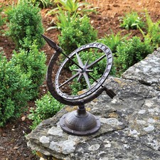 Honey and Wild Decorative Cast