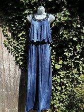 Women’s Signature Greek