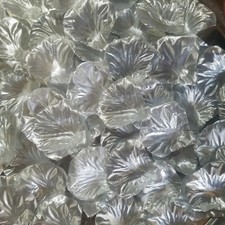 SILK ROSE PETALS FLOWER TABLE