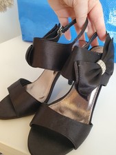 Ladies Size 37 4 Heels Sandles Bling Bow Detail Satin Feel