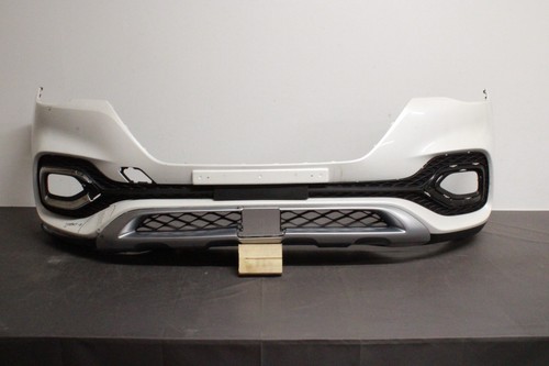 Front bumper in white - front,