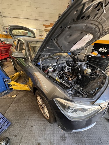 Bmw 118i automatic for - se,
