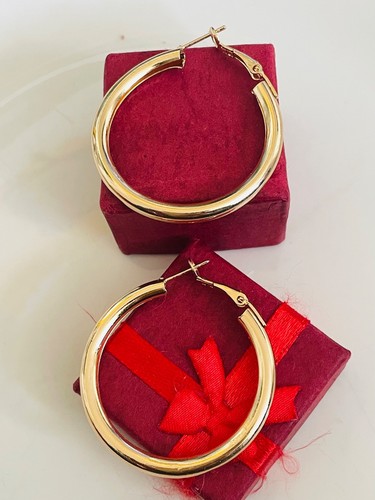 Absolutely stunning retro gold