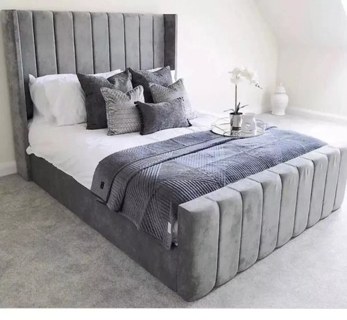 Winged panel bed - winged,