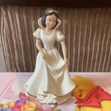 Lenox Disney Snow White - Disney Showcase Collection Figurine - Numbered 17981