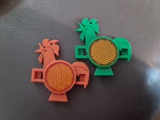 2 Kellogg's Cockerel Bike Wheel Reflectors vintage Orange and Green 1989 