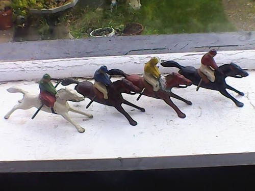 Pre war lead racing horses - lead,